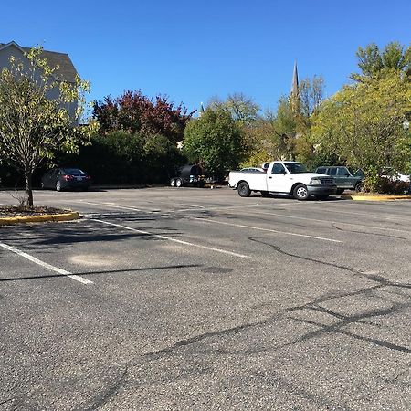 Norwood Inn And Suites Chaska 外观 照片