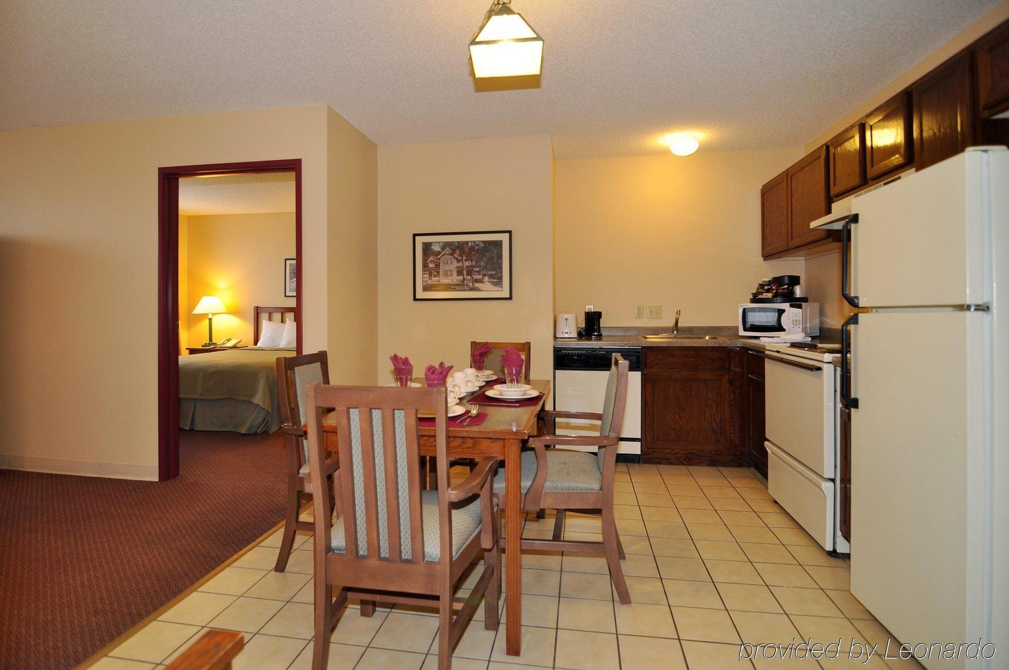 Norwood Inn And Suites Chaska 客房 照片