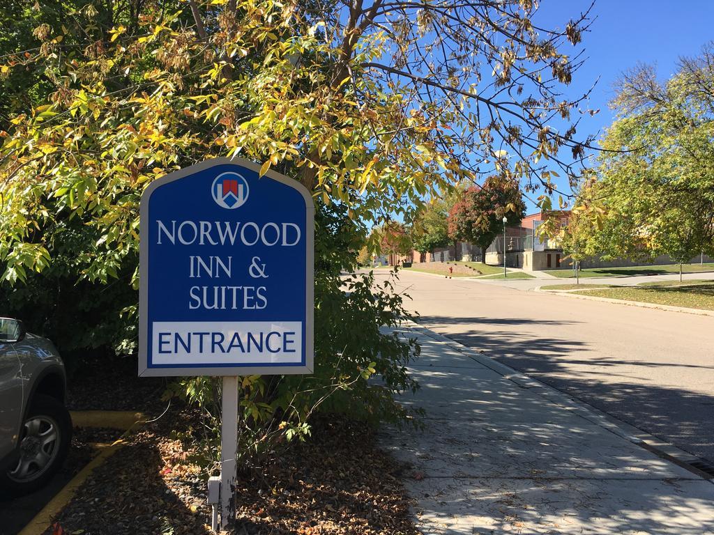 Norwood Inn And Suites Chaska 外观 照片