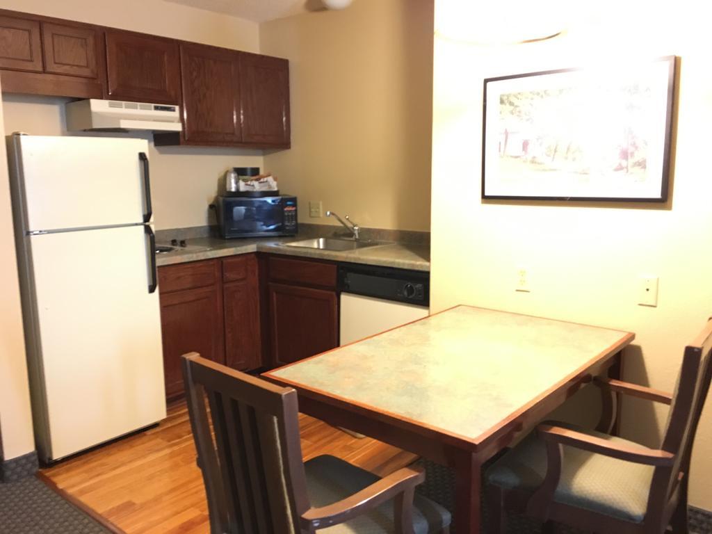 Norwood Inn And Suites Chaska 外观 照片