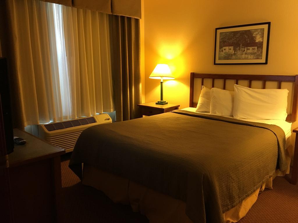 Norwood Inn And Suites Chaska 外观 照片