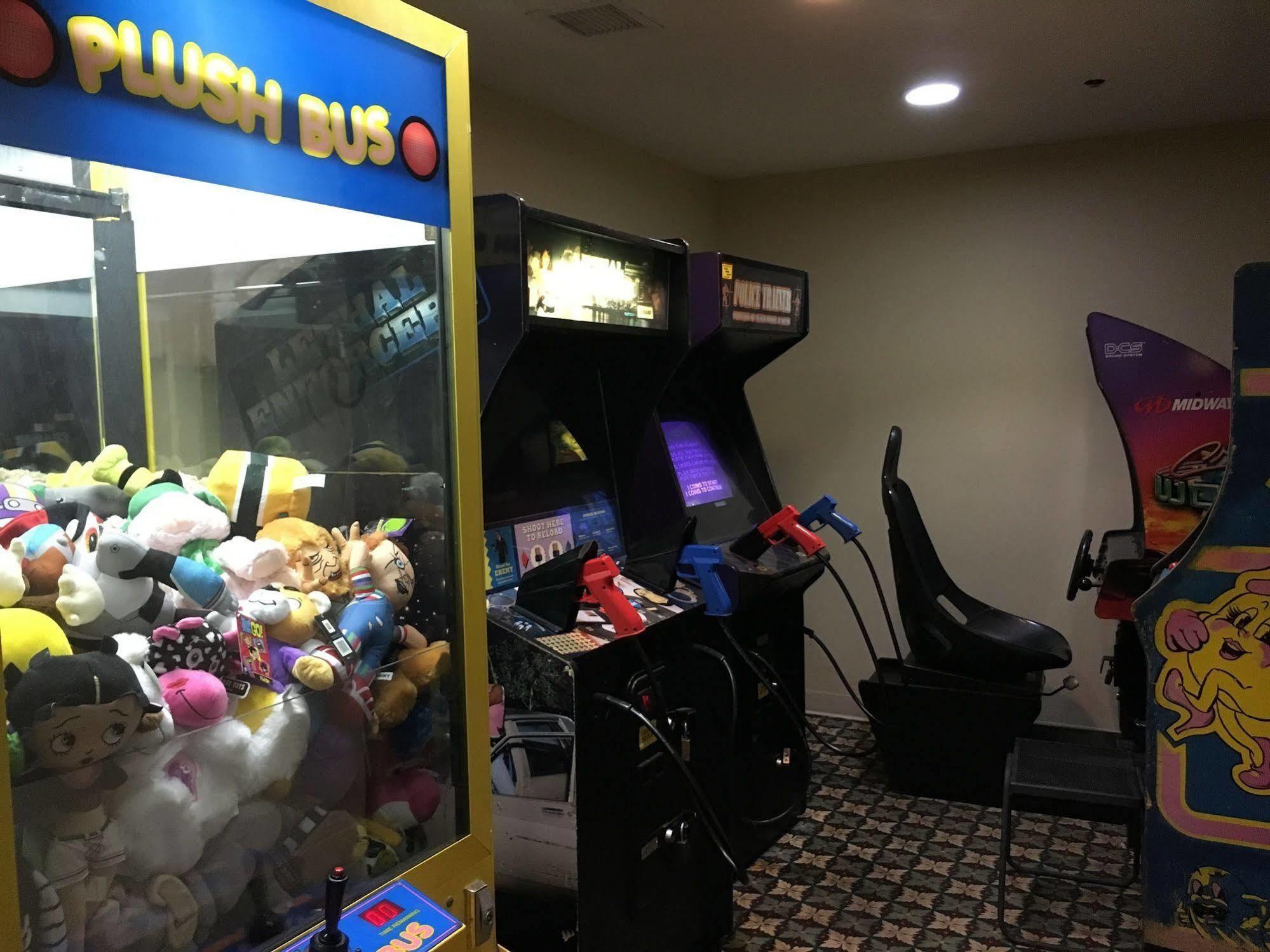 Norwood Inn And Suites Chaska 外观 照片