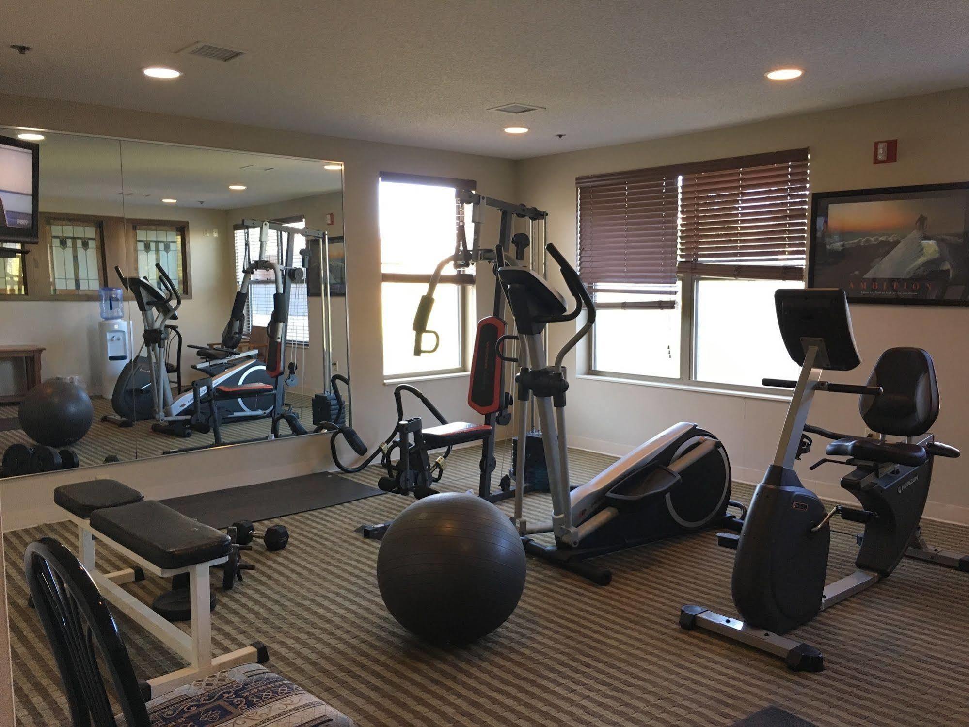 Norwood Inn And Suites Chaska 外观 照片