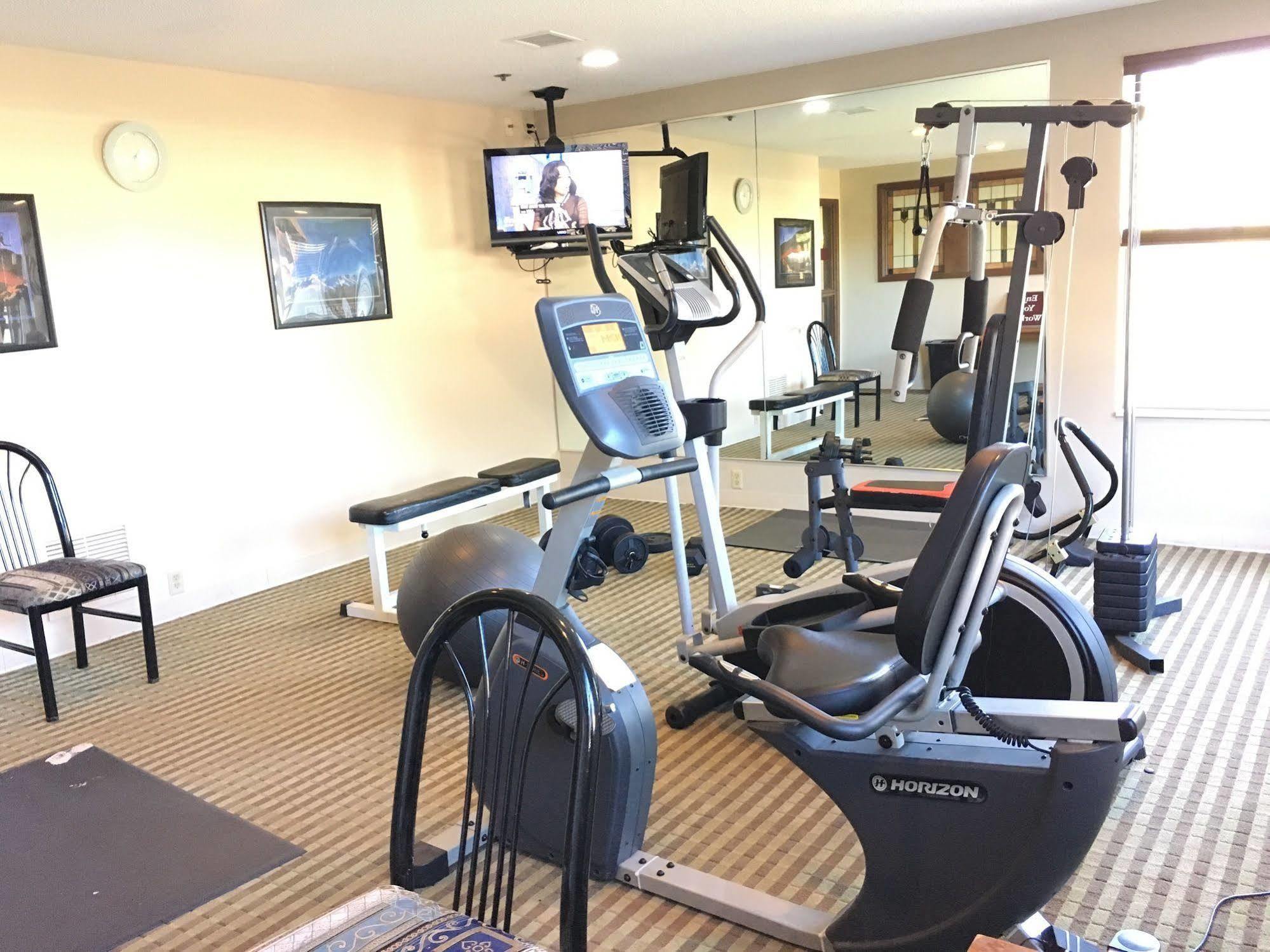 Norwood Inn And Suites Chaska 外观 照片